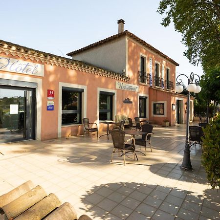Auberge De La Tour -Appartements- Valros Exterior photo